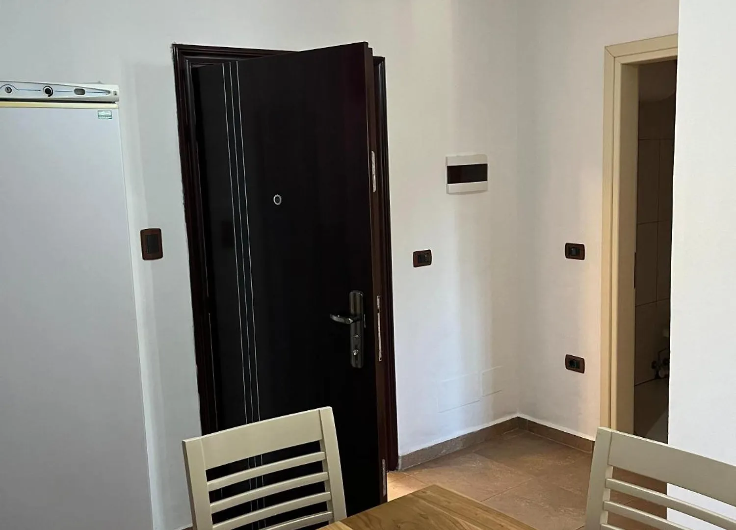 Golem Villa Ap 8 0*, Golem (Tirana)